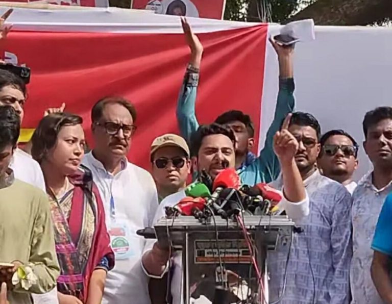 সীমান্তে বিএসএফের আগ্রাসন আন্তর্জাতিক আইন লঙ্ঘন করে : নাহিদ ইসলাম