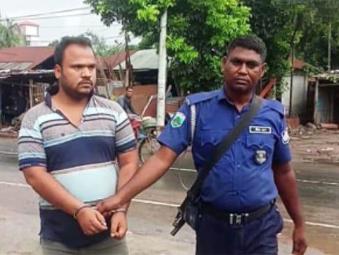 নাটোরে লালপুরে ইউএনও’র ভাগ্নে পরিচয়ে প্রতারণার অভিযোগে যুবক গ্রেপ্তার