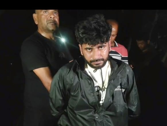 নাটোরে ভুয়া এনএসআই সদস্য পরিচয়ে চাঁদাবাজির সময় আটক-১