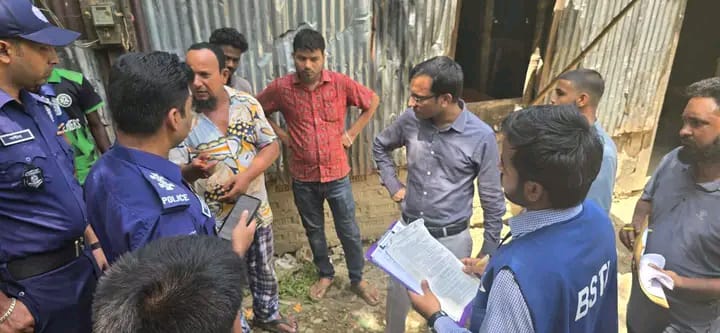 ‎নবীগঞ্জে মেয়াদোত্তীর্ণ ও লেবেলবিহীন পণ্য বিক্রির দায়ে দুই বেকারিকে ৩০ হাজার টাকা জরিমানা