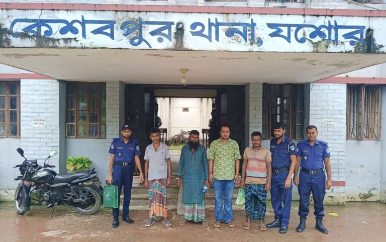 কেশবপুরে সাবেক ভাইস চেয়ারম্যান পলাশ মল্লিকসহ ৪ জন গ্রেপ্তার