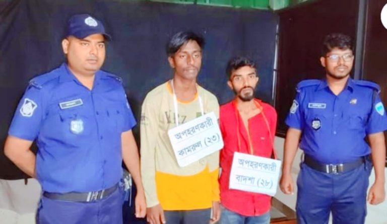 খাগড়াছড়িতে সেনাবাহিনীর অভিযানে ৬ ঘণ্টায় অপহৃত শিশু উদ্ধার, আটক ২
