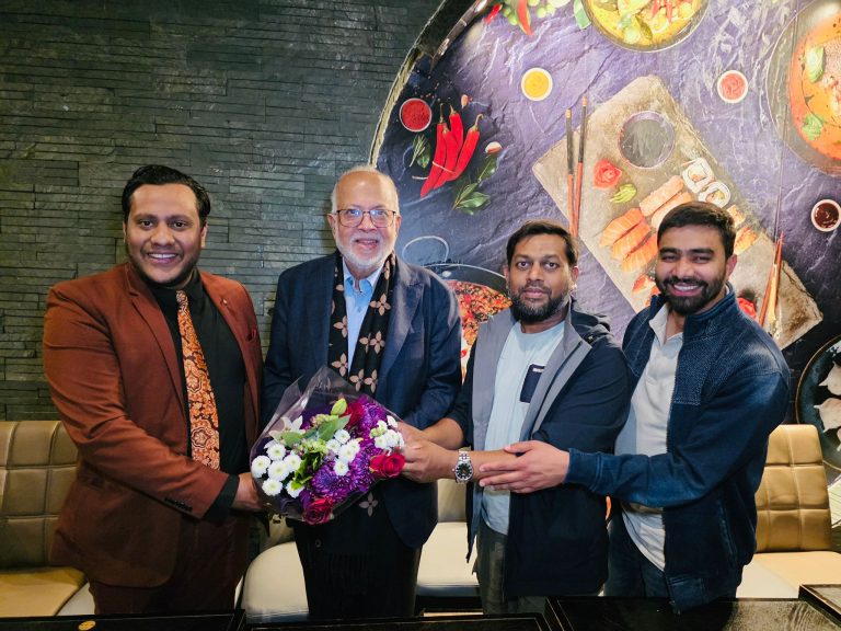 জননেতা আলহাজ্ব গিয়াস উদ্দিন কাদের চৌধুরী লন্ডন আগমনে বিশাল সংবর্ধনা