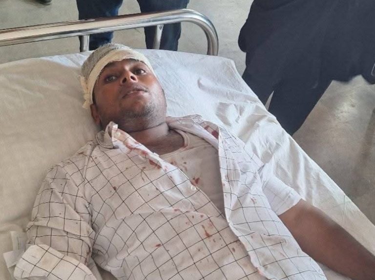বরিশালে পার্কে শিশু প্রবেশে বাধা, সাংবাদিকদের উপর তিন দফা হামলা ছাত্রদল নেতার