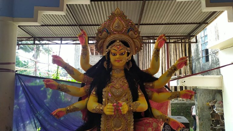 রবিবার মহাষষ্ঠী পূজার মধ্য দিয়ে শুরু হচ্ছে সনাতনীদের শারদীয় দুর্গোৎসব
