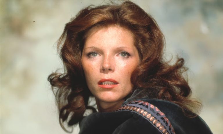 মারা গেছেন জনপ্রিয় অভিনেত্রী সামান্থা