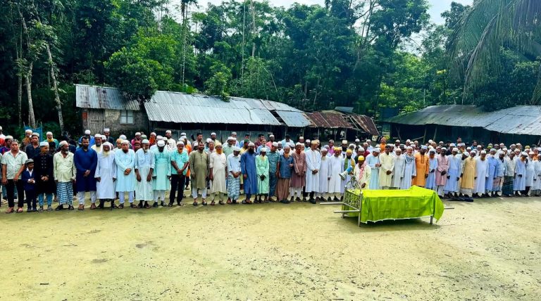 হাইকোর্টের সহকারী অ্যাটর্নি  জেনারেল আরিফের মায়ের ইন্তেকাল