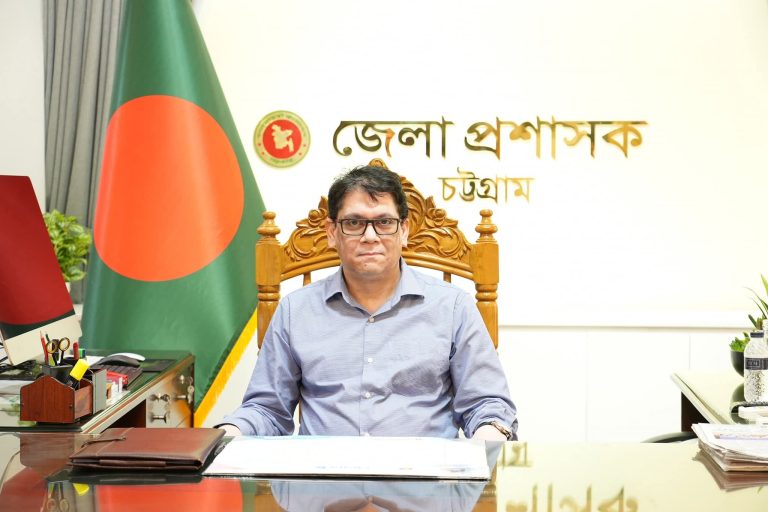 চট্টগ্রামের নতুন ডিসি সাইফুল ইসলামের যোগদান