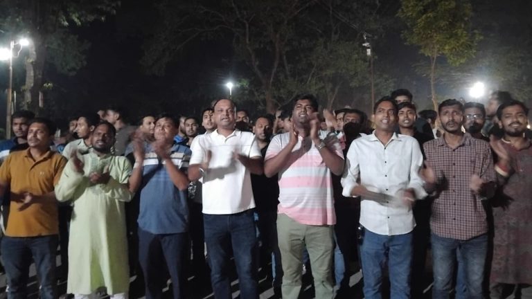 জবি ছাত্রদল নেতা জুবায়েদ হত্যার প্রতিবাদে ইবিতে বিক্ষোভ