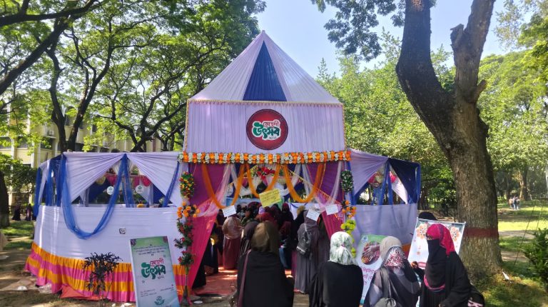 ইবিতে মেহেদী উৎসবের মাধ্যমে ছাত্রীসংস্থার আত্মপ্রকাশ