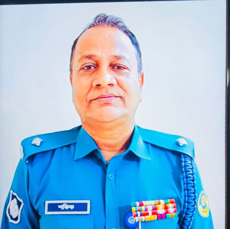 চকবাজারে ছাত্রলীগ কর্মী গ্রেফতার, ওসির ভূমিকা নিয়ে প্রশ্ন