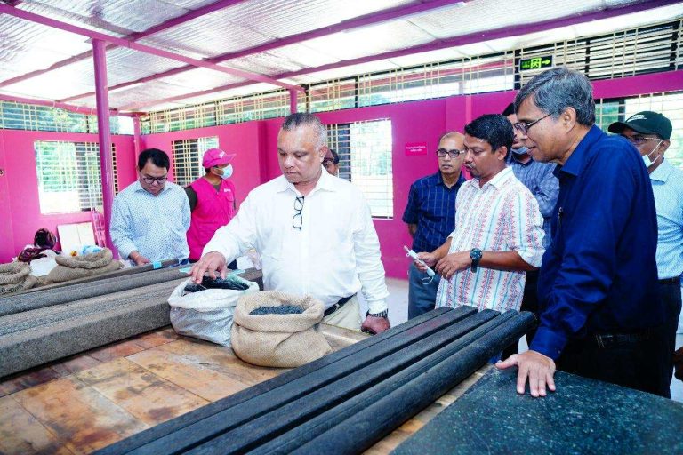 কক্সবাজারে প্লাস্টিক পুনর্ব্যবহার প্রকল্প পরিদর্শনে: ড. জিয়াউদ্দিন হায়দার
