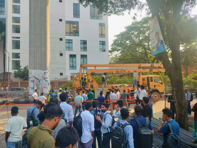 ফার্মগেট মেট্রোস্টেশন এলাকায় নিহত যুবকের পরিচয় শনাক্ত