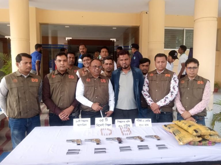 যশোরে ডিবির অভিযানে বিদেশি অস্ত্র ও গাঁজা উদ্ধার, গ্রেপ্তার লিটন গাজী