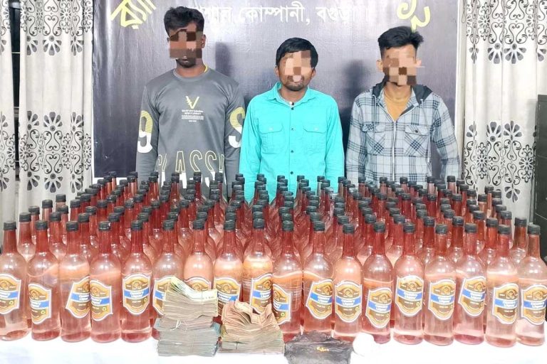 বগুড়ায় যৌথ অভিযানে বিপুল মাদক উদ্ধার গ্রেপ্তার ৩