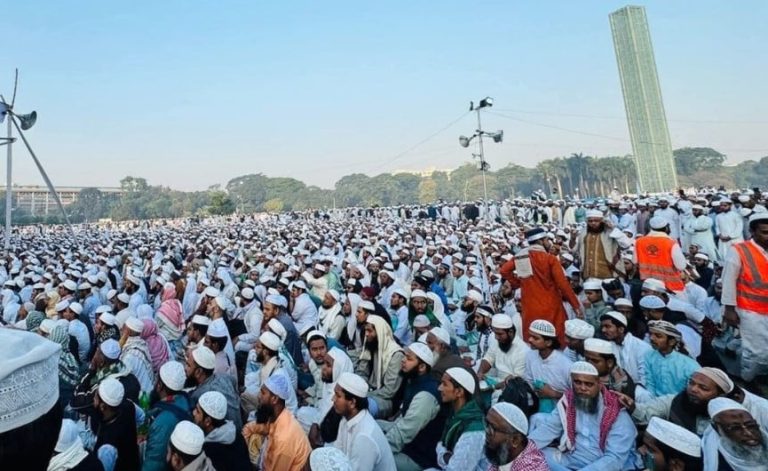 সোহরাওয়ার্দী উদ্যানে খতমে নবুওয়ত মহাসম্মেলনে জনতার ঢল