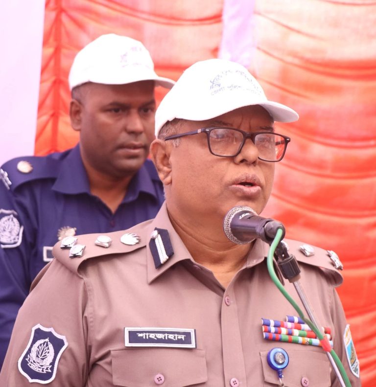 দেশে প্রতি বছর সড়ক দুর্ঘটনায় ৫৫ হাজারের বেশি মানুষ মারা যায়: ডিআইজি রাজশাহী
