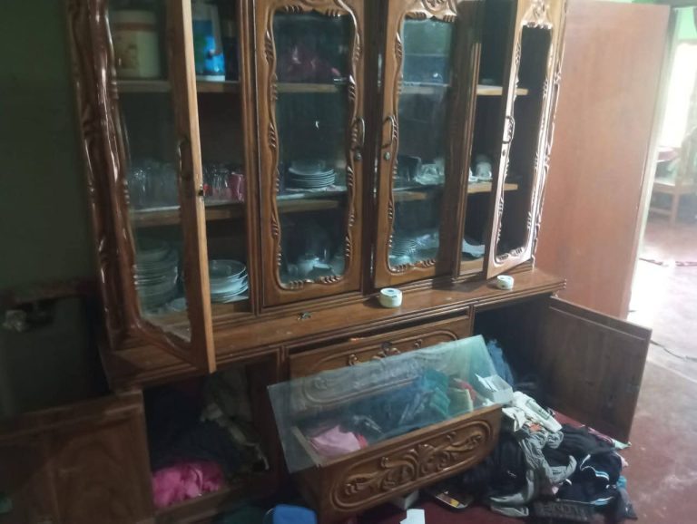 রাজাপুরে অবসরপ্রাপ্ত পুলিশের ঘরে অচেতন নাশক ব‍্যাবহার করে দুর্ধর্ষ চুরি