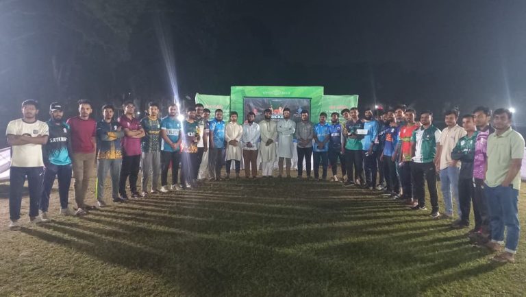 আজিজ হল ছাত্রশিবিরের উদ্যোগে আন্তঃব্লক শর্টপিচ টুর্নামেন্ট অনুষ্ঠিত