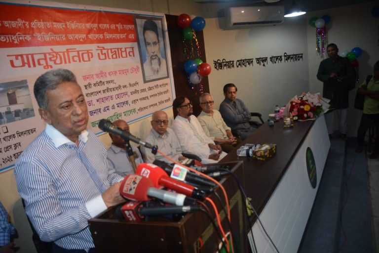 ঐকমতের বাইরে কথা বললে দেশে বিভেদ বাড়বে: আমীর খসরু