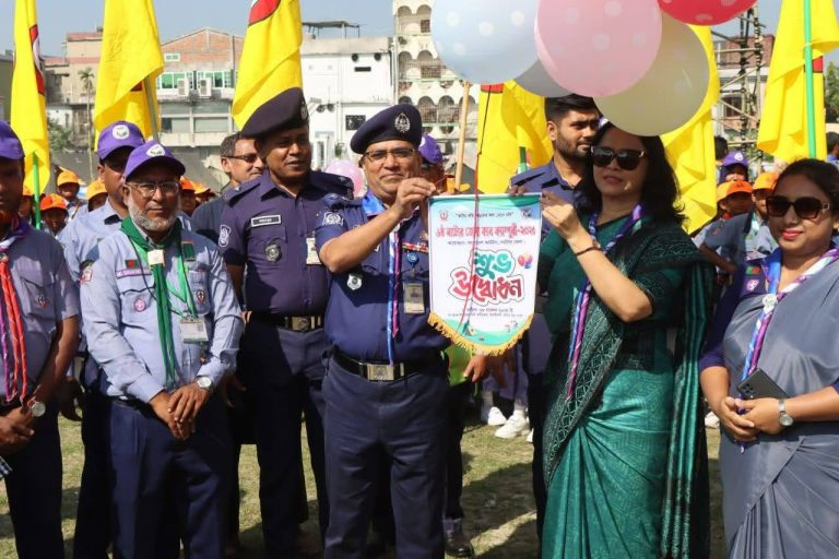 নাটোরে কাব স্কাউটের উদ্যোগে শুরু হয়েছে পাঁচ দিনব্যাপী কাব ক্যাম্পুরী