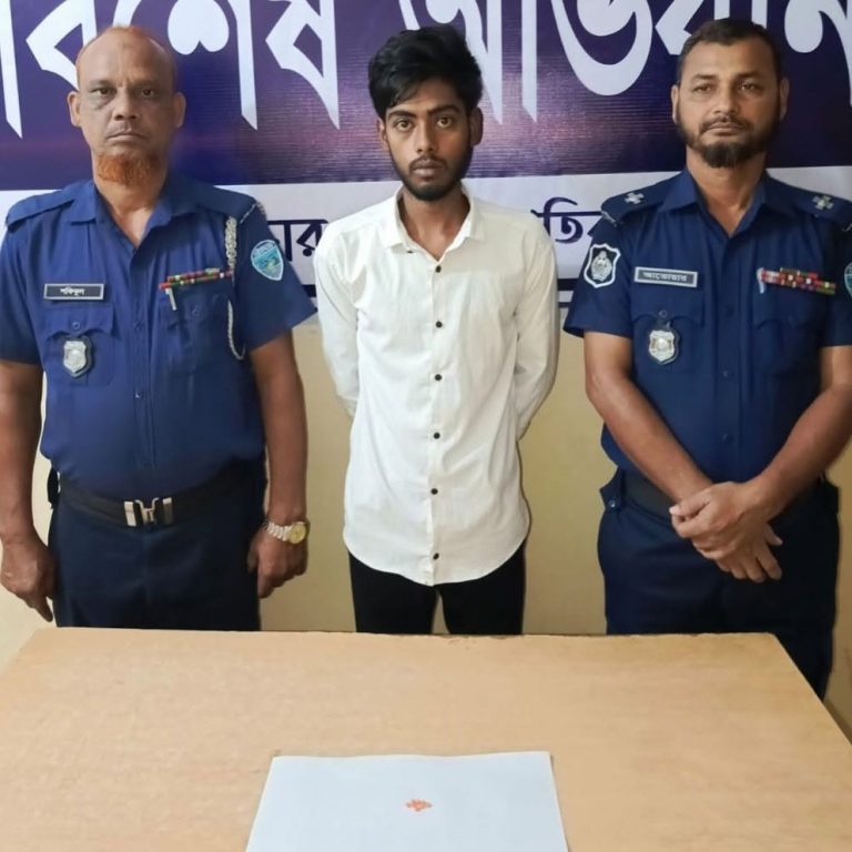 জোরারগঞ্জে মাদকবিরোধী অভিযানে ইয়াবাসহ যুবক গ্রেপ্তার