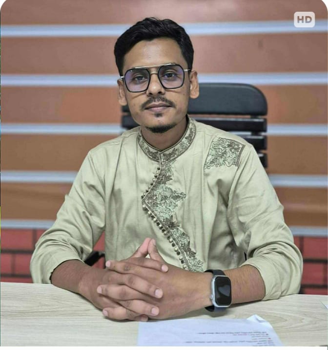 নাটোরে ভুয়া মেসেঞ্জার আইডি দিয়ে প্রতারণা, কালের কন্ঠ প্রতিবেদকের বিরুদ্ধে মামলা