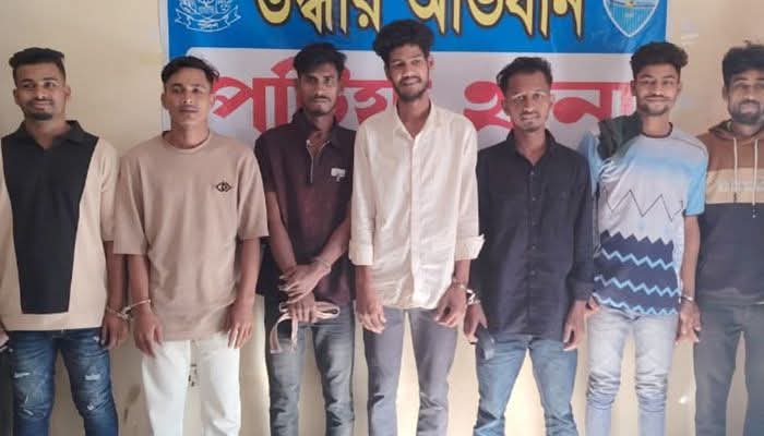 পটিয়ায় মোটরসাইকেল চোর চক্রের ৭ সদস্য গ্রেপ্তার