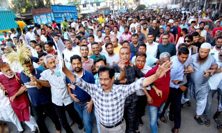 জনগণের ভোটে জেতা সম্ভব নয় বুঝেই প্রশাসন নিয়ন্ত্রণে নিতে চাইছে জামায়াত: আবুল হাশেম বক্কর