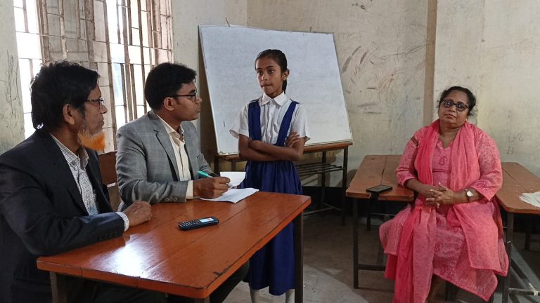ঝালকাঠিতে প্রাথমিক শিক্ষকদের কমপ্লিট শাট ডাউন: প্রশাসনের তত্ত্বাবধানে অনুষ্ঠিত হলো পরীক্ষা