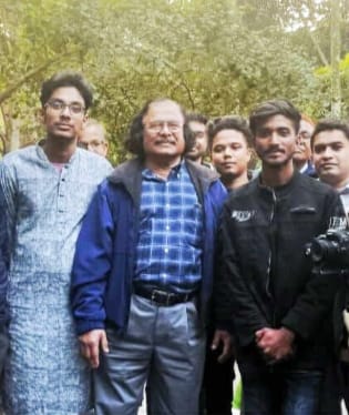 ১৫ বছর পর দেশে ফিরলেন মহাকাশ বিজ্ঞানী অধ্যাপক ড. মিয়াহ মুহাম্মদ আদেল