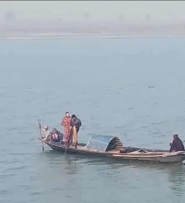 পদ্মা নদীতে শ্রমিক আরিফ নিখোঁজের তিন দিনেও মেলেনি সন্ধান