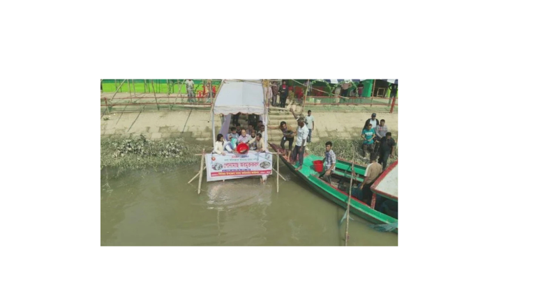 প্রাকৃতিক ভারসাম্য রক্ষায় হালদা নদীতে ৭৫০ কেজি রুই পোনা অবমুক্ত