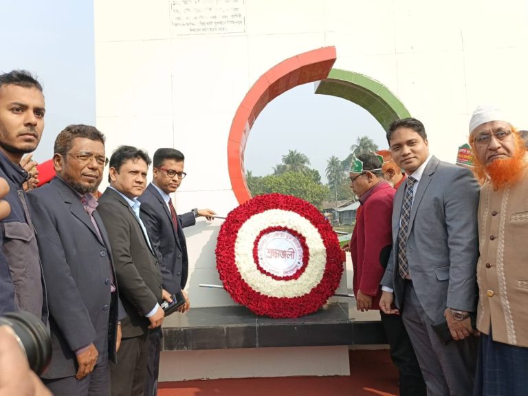 হানাদার মুক্ত দিবস: পিরোজপুরে বর্ণাঢ্য শোভাযাত্রা ও আলোচনা সভা