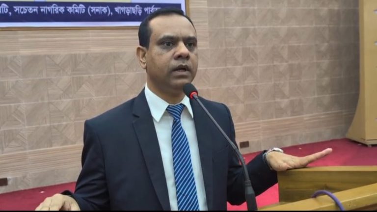 দুর্নীতি বিরোধী দিবসে খাগড়াছড়িতে তরুণদের ঐক্যের অঙ্গীকার