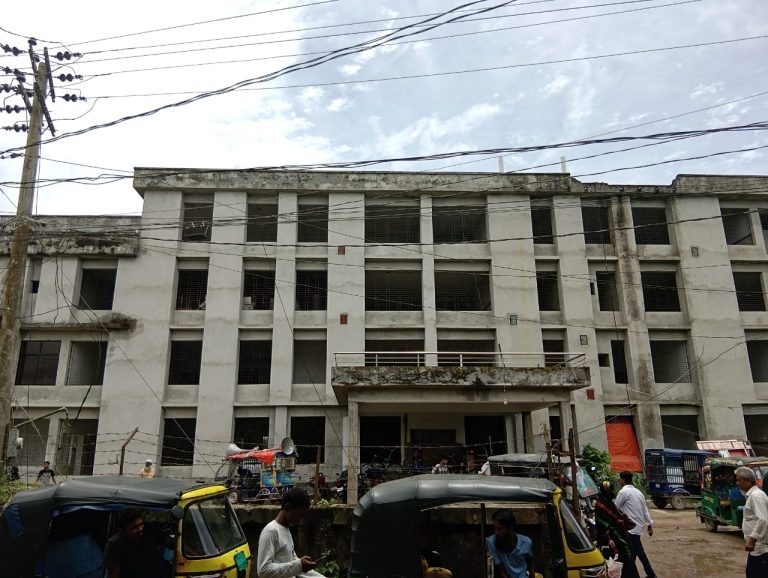 হাইমচর স্বাস্থ্য কমপ্লেক্স: ৩১ শয্যা থেকে ৫০ শয্যায় উন্নীত প্রকল্প ছয় বছর পরও চালু হয়নি