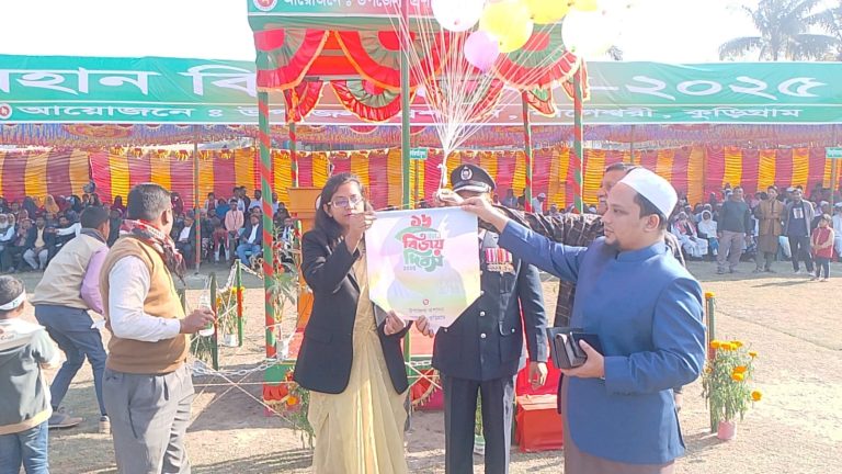 নাগেশ্বরীতে মহান বিজয় দিবস উপলক্ষে বর্ণাঢ্য কুচকাওয়াজ ও মুক্তিযোদ্ধা সংবর্ধনা