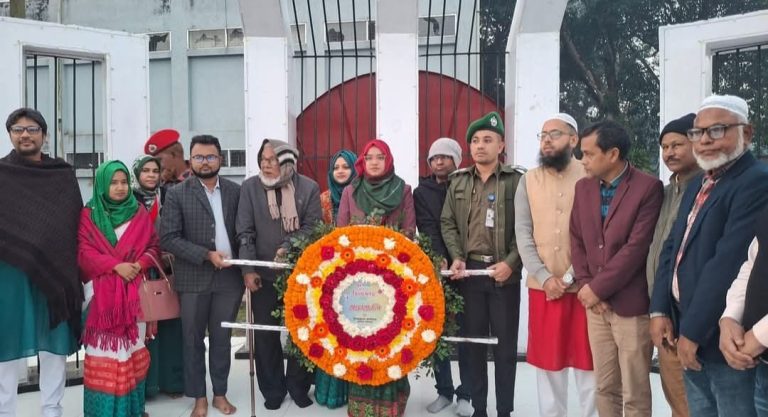 মহান বিজয় দিবসে বকশীগঞ্জ কেন্দ্রীয় শহীদ মিনারে শ্রদ্ধাঞ্জলি