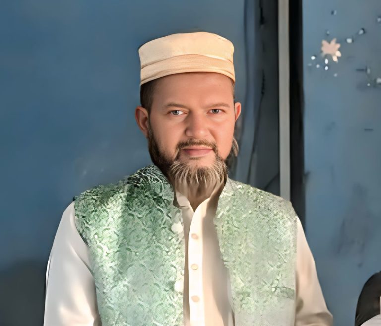 বহিষ্কৃত হয়েও সভাপতি! বন মামলায় পলাতক, দুর্নীতি ও প্রশাসনিক অনিয়ম নিয়ে বিতর্ক
