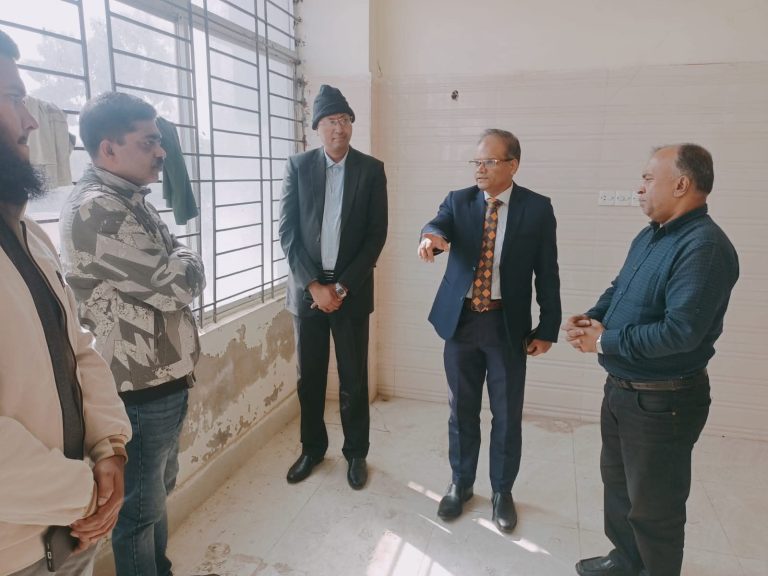 পিরোজপুরে শিগগিরই চালু হচ্ছে ২৫০ শয্যার জেলা হাসপাতাল, প্রস্তুতি পরিদর্শনে সিভিল সার্জন