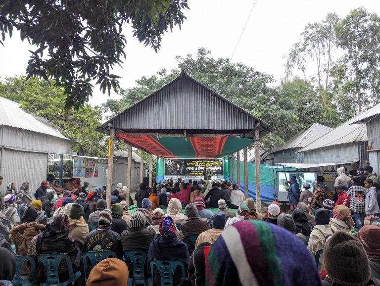 হরিরামপুরে খালেদা জিয়ার রুহের মাগফিরাত কামনায় দোয়া ও মিলাদ মাহফিল