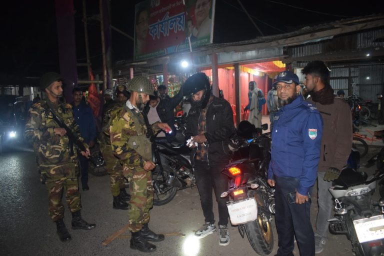 চরভদ্রাসনে ফিরছে ভোটের আস্থা, সেনাবাহিনী ও প্রশাসনের কঠোর নজরদারি