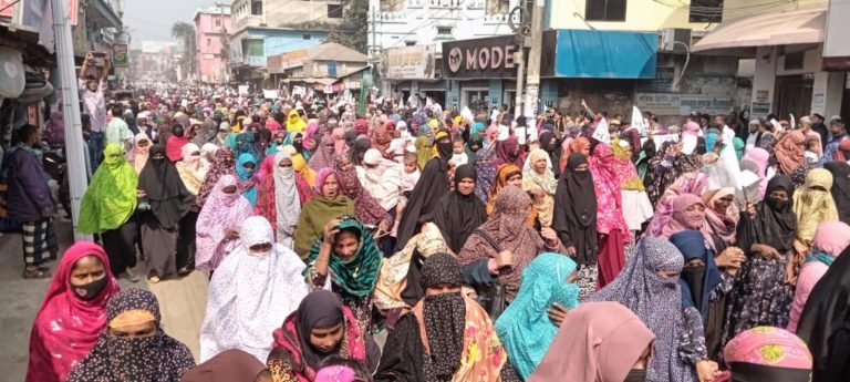 নীলফামারীতে জামায়াতের নারী কর্মীদের ঐতিহাসিক নির্বাচনী মিছিল, শহরজুড়ে ব্যাপক সাড়া