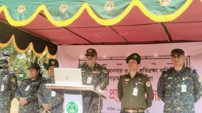 খাগড়াছড়িতে নির্বাচনী প্রস্তুতিতে আনসার-ভিডিপির প্রস্তুতিমূলক সমাবেশ ও ব্রিফিং