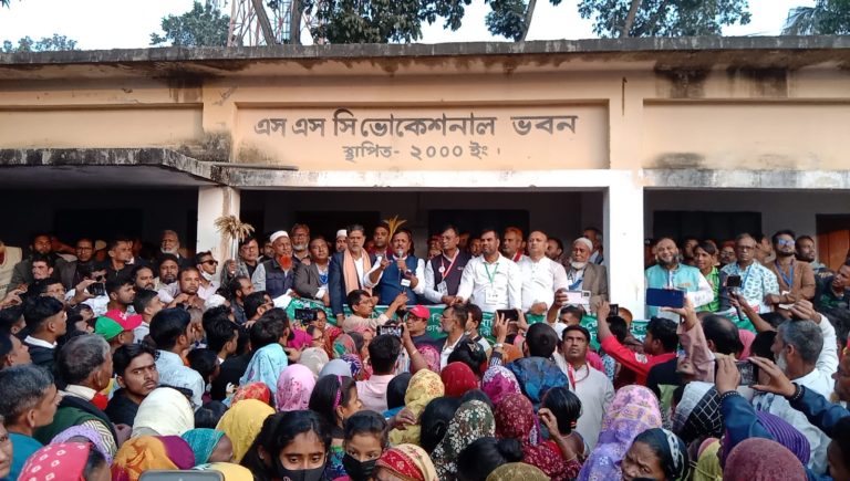 দৌলতপুরে বিএনপি প্রার্থী এস এ জিন্নাহ কবিরের ধানের শীষের গনমিছিল ও সমাবেশ
