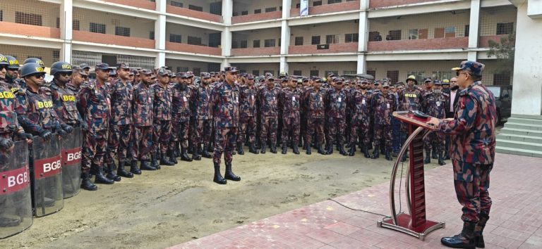 নির্বাচন ঘিরে নাশকতা প্রতিহতে কঠোর থাকার নির্দেশ বিজিবি মহাপরিচালকের