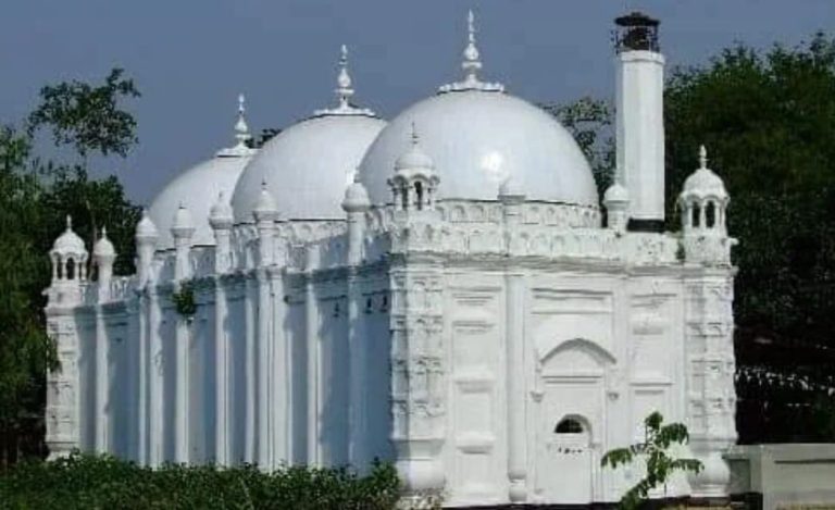 স্থাপত্য ও ইতিহাসের সাক্ষী কুড়িগ্রামে ৪০০ বছরের চান্দামারী জামে মসজিদ