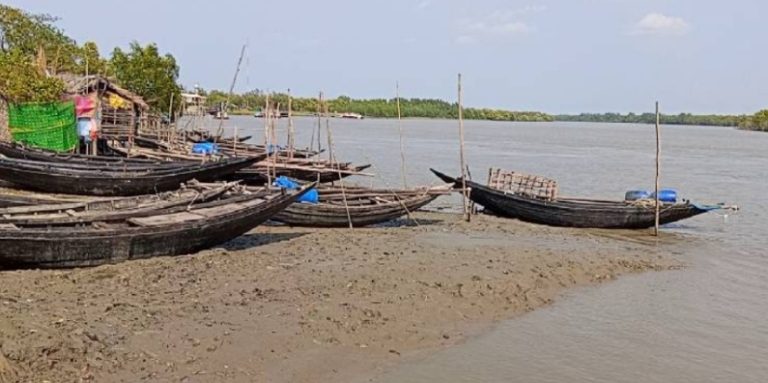 সুন্দরবনে কাঁকড়া ধরতে গিয়ে অপহৃত জেলে, মুক্তিপণ দাবি  ‎