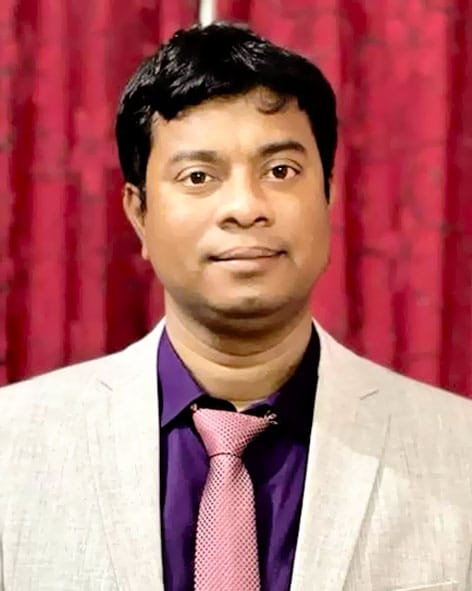 নলছিটিতে কবরস্থানের মাটি বরাদ্দে ঘুষ নেওয়ার অভিযোগ পিআইওর বিরুদ্ধে