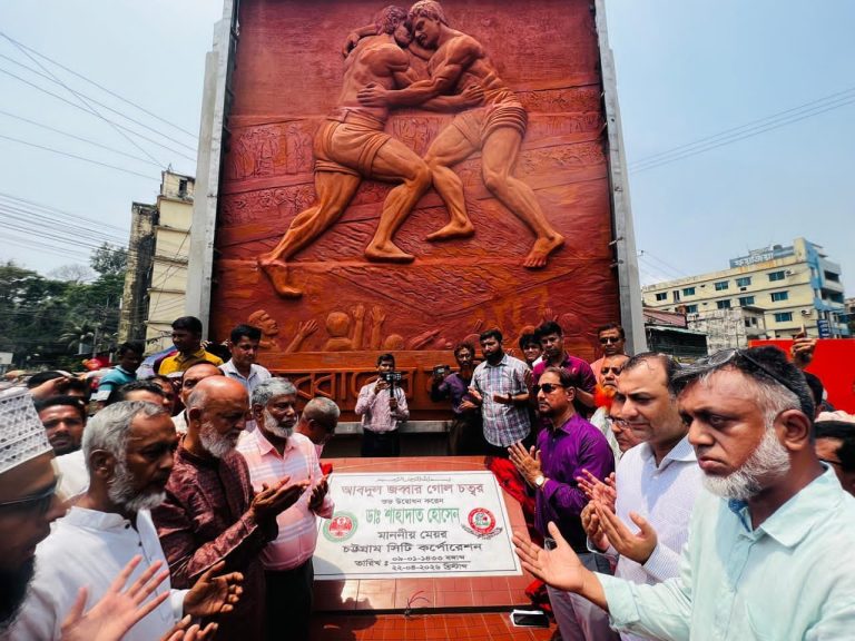 ঐতিহাসিক বলি খেলার ম্যুরাল উদ্বোধন করলেন মেয়র ডা. শাহাদাত হোসেন 